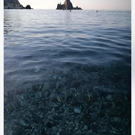 Popii Al Mare In Storica Fronte Mare Con Wifi E Aria Condizionata, Arredamenti Di Pregio E Giardino Parcheggio A Pagamento Su Richiesta リヴァ・トリゴーゾ