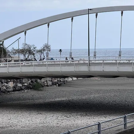 Villa Popii Al Mare In Storica Fronte Mare Con Wifi E Aria Condizionata, Arredamenti Di Pregio E Giardino Parcheggio A Pagamento Su Richiesta