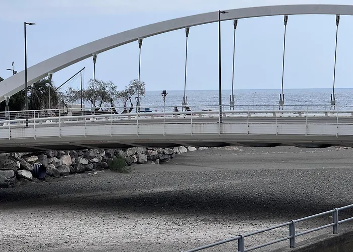 Villa Popii Al Mare In Storica Fronte Mare Con Wifi E Aria Condizionata, Arredamenti Di Pregio E Giardino Parcheggio A Pagamento Su Richiesta