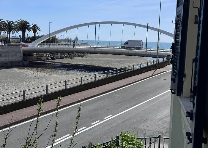 Popii Al Mare In Storica Fronte Mare Con Wifi E Aria Condizionata, Arredamenti Di Pregio E Giardino Parcheggio A Pagamento Su Richiesta * Riva Trigoso