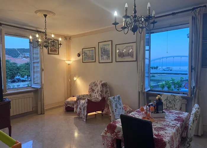 Villa Popii Al Mare In Storica Fronte Mare Con Wifi E Aria Condizionata, Arredamenti Di Pregio E Giardino Parcheggio A Pagamento Su Richiesta Riva Trigoso