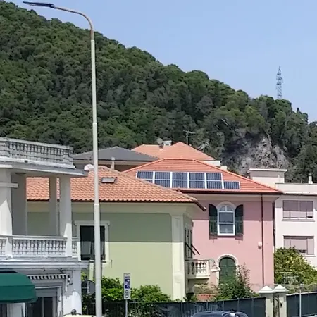 Popii Al Mare In Storica Fronte Mare Con Wifi E Aria Condizionata, Arredamenti Di Pregio E Giardino Parcheggio A Pagamento Su Richiesta *