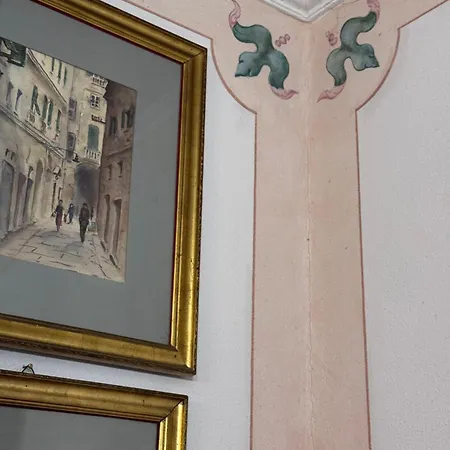 Popii Al Mare In Storica Fronte Mare Con Wifi E Aria Condizionata, Arredamenti Di Pregio E Giardino Parcheggio A Pagamento Su Richiesta