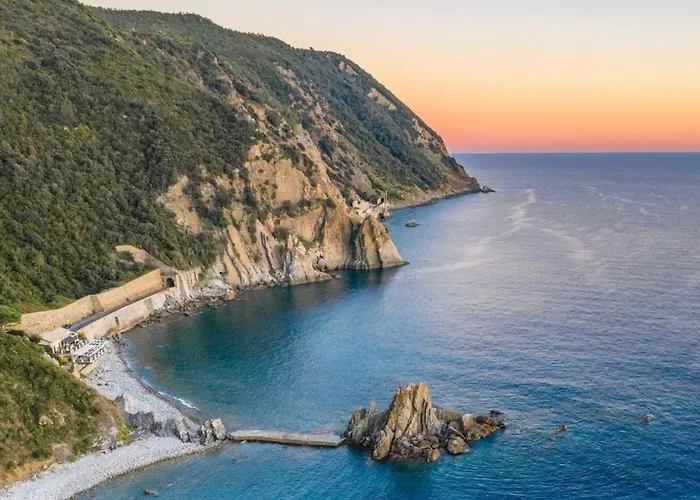 Popii Al Mare In Storica Fronte Mare Con Wifi E Aria Condizionata, Arredamenti Di Pregio E Giardino Parcheggio A Pagamento Su Richiesta Villa Riva Trigoso