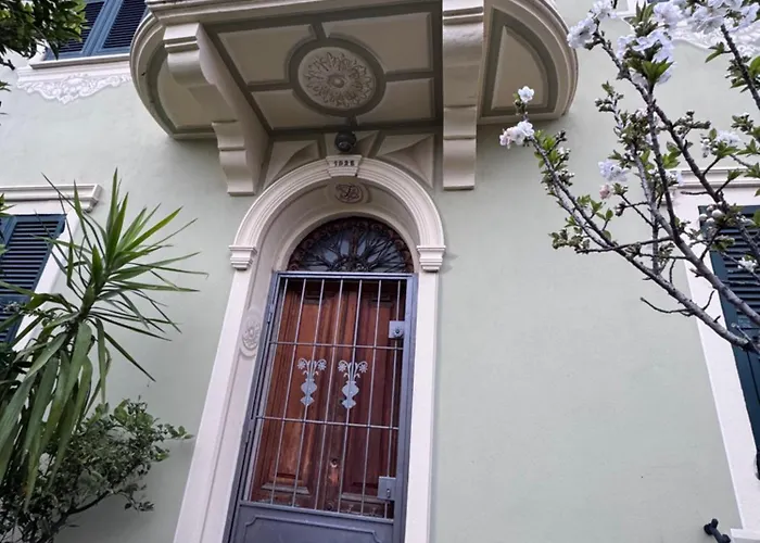 Popii Al Mare In Storica Fronte Mare Con Wifi E Aria Condizionata, Arredamenti Di Pregio E Giardino Parcheggio A Pagamento Su Richiesta Villa *